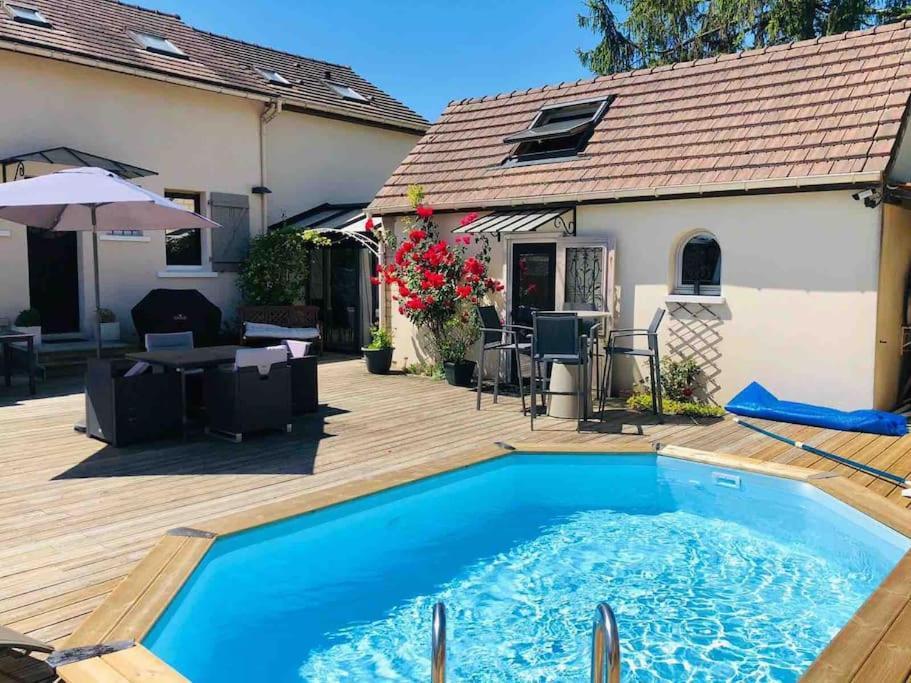 Proche Disneyland Paris Piscine Ouverte En Saison Estivale Holiday home *