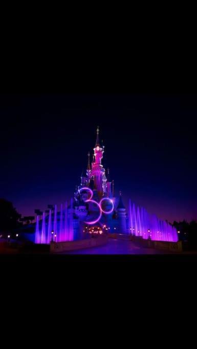 Proche Disneyland Paris Piscine Ouverte En Saison Estivale Dampmart